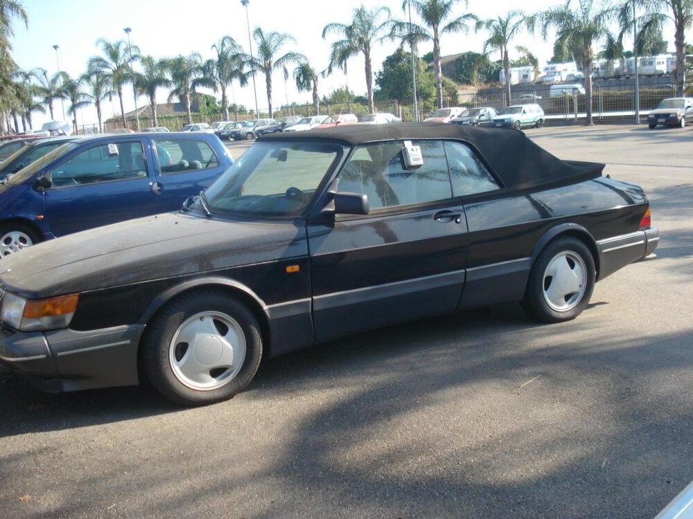 Saab900CabrioCataniaIV.thumb.jpg.98e928d82ead61c7ac60ae2c52f557d2.jpg