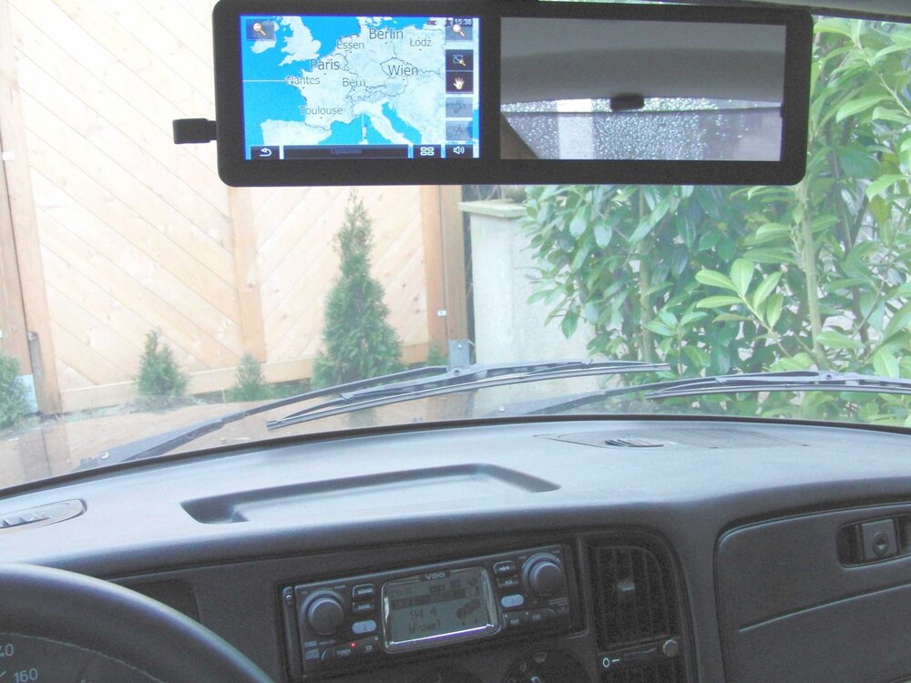 Saab900Navi2.thumb.jpg.99911e8a861e68e4e7886a43380faa2c.jpg