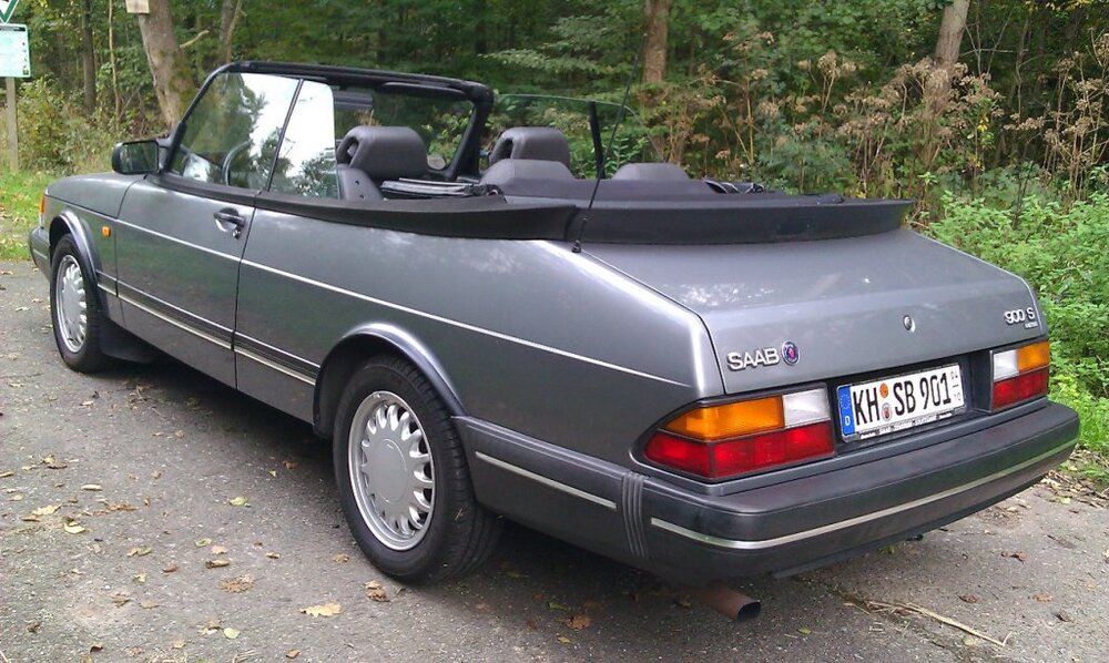 Saab900_2.thumb.jpg.411c948132f713dbe7aa911dc339baf3.jpg