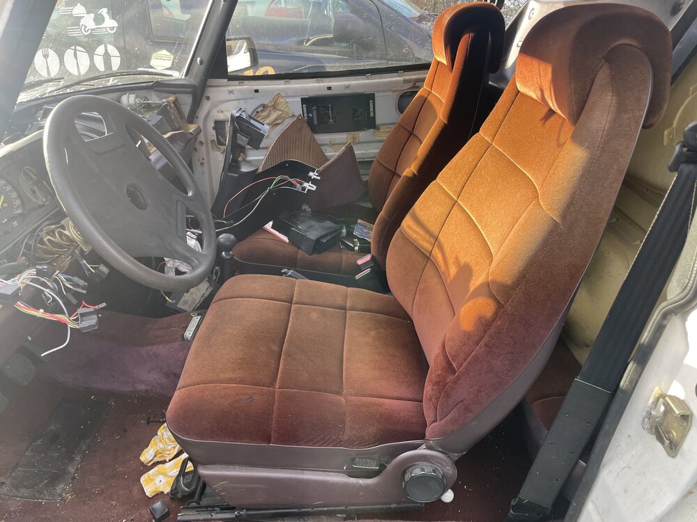 Saab900er8V06.thumb.jpg.4146a51fdfe468535aee5cd0b1052e48.jpg