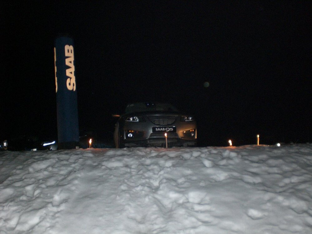 SaabMayrhofen2011(185).thumb.jpg.33780abc95fa226100e8c1de63754676.jpg