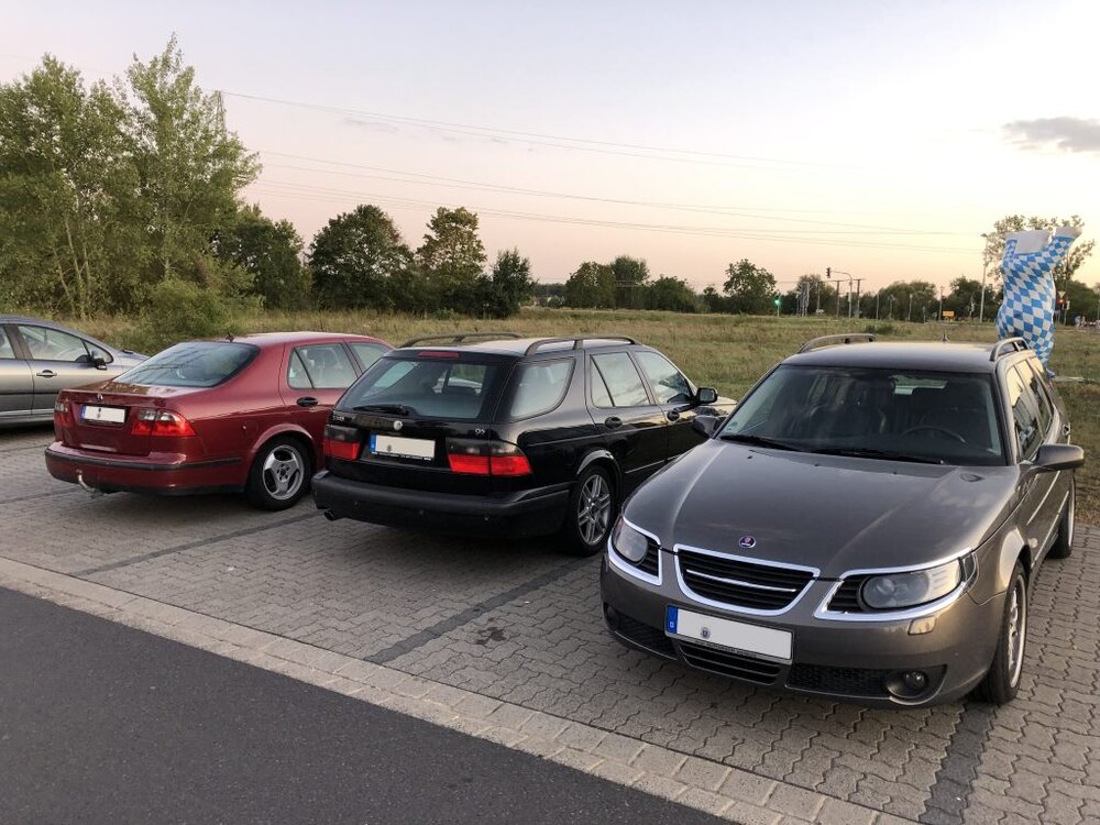 SaabStammtisch201909.thumb.jpg.7c937a522e8a1ba68258c94dd4ab3580.jpg