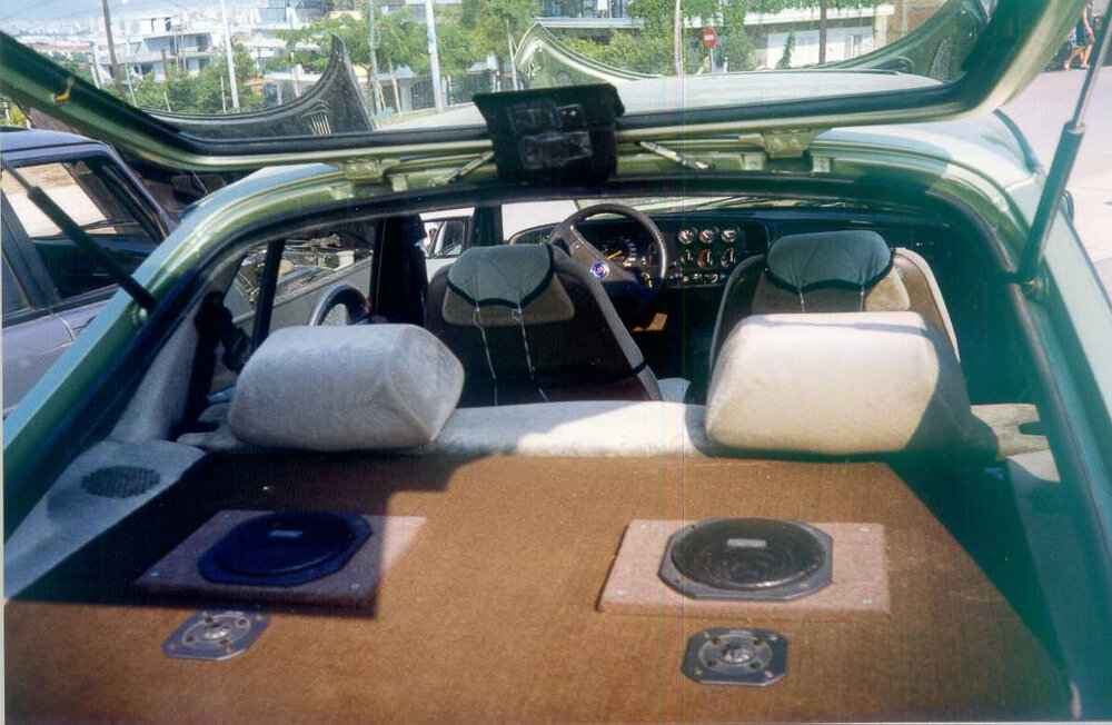 Saab_900_Griechenland_-12.thumb.jpg.ef0539a57a00568d77dee71076b92d22.jpg