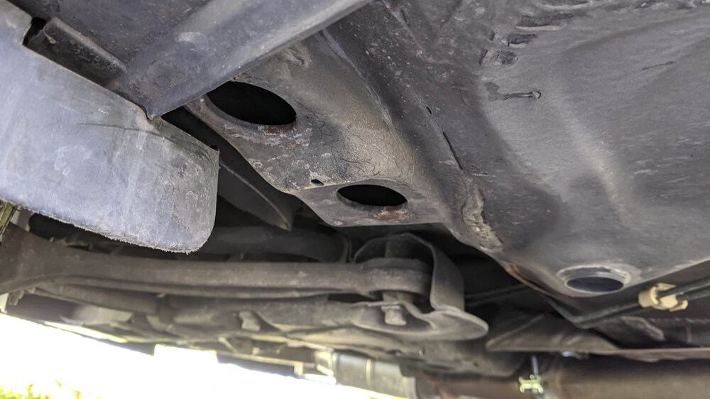Saab_Aufnahmepunkt_Vorne_Links_OK.thumb.jpg.b397469c284662b8f2019f1bb1ec0597.jpg