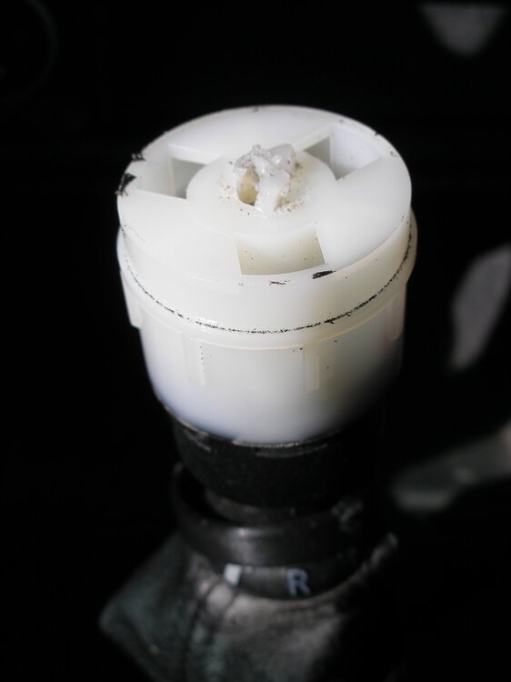 Schaltknauf(1).thumb.JPG.01b976370d778b424bcc90d79a9097ac.JPG