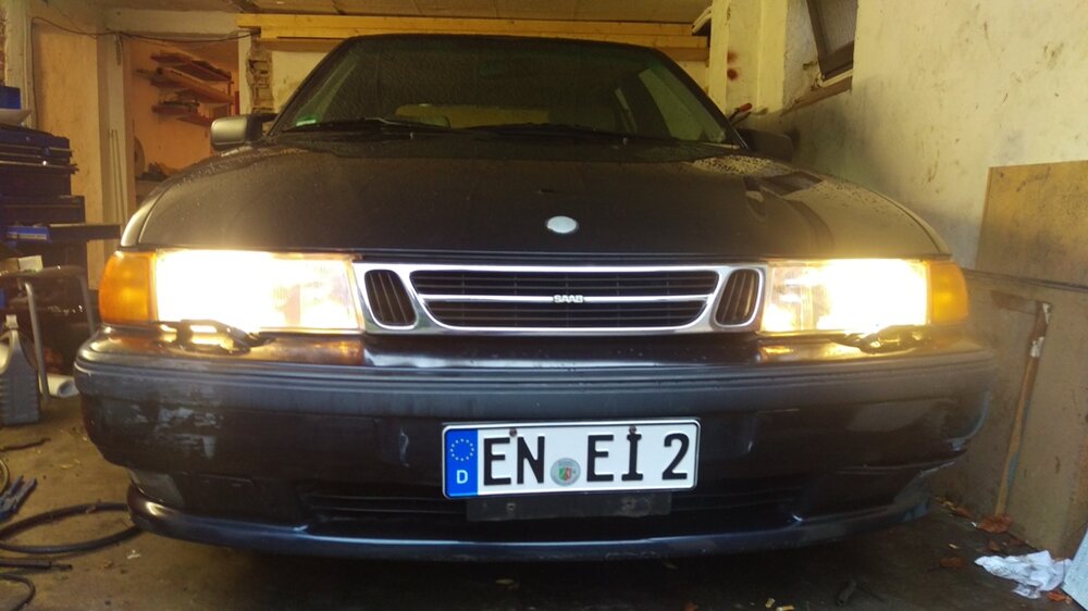 Scheinwerferbeide.thumb.jpg.07051f11215add157db45816f183bf55.jpg