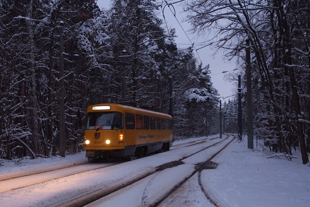 Schienenschleifwagen-Infineon-Sued.thumb.jpg.a8936c88cec1b475565c097b5a2ed0ba.jpg