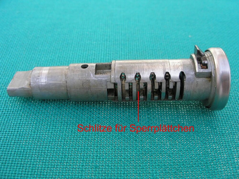 Schliesszylinder-ohneSperrplaettchen.thumb.jpg.b493003bc9a7836feecc2661c9af14a8.jpg