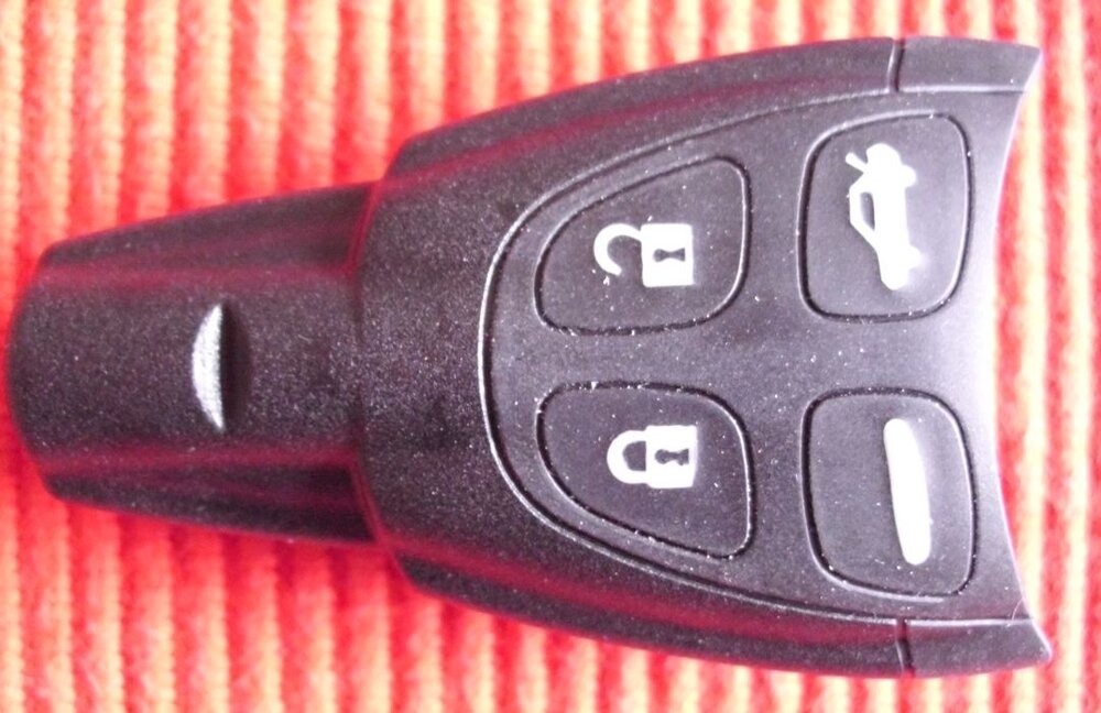 Schluessel4.thumb.JPG.58910459ca2f86908d1575d787d0a206.JPG
