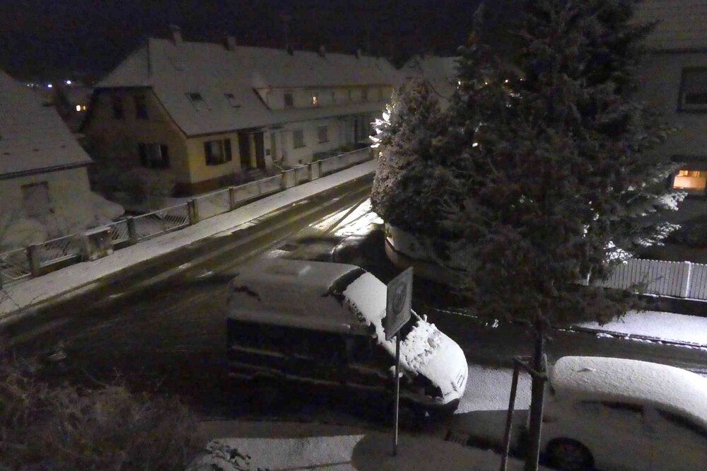 Schnee.thumb.jpg.936198fe3df67b2f2523c2eaa6f64ef7.jpg