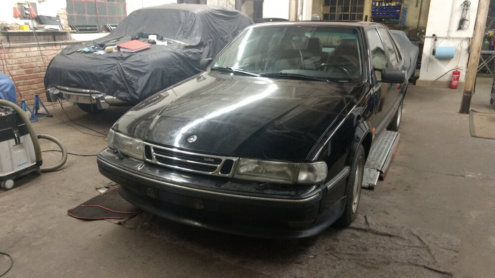 Schwarze-Limo-1.thumb.jpg.03742b33bc6980a56c10e5d2025e0cfe.jpg