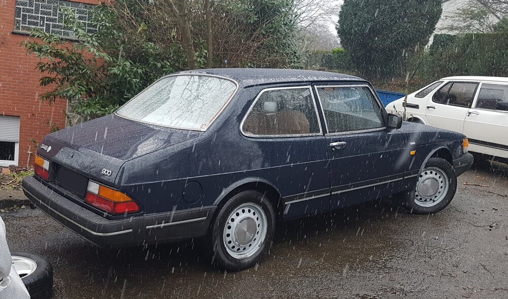 Sedan.thumb.jpg.8811289c25ce206121095c2916737af6.jpg