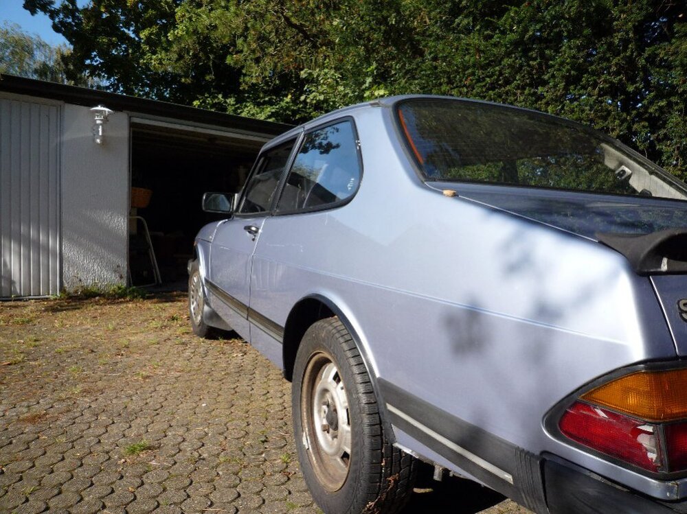 Sedan02.thumb.jpg.fb5882dca1b91217cc5de75e007728e9.jpg