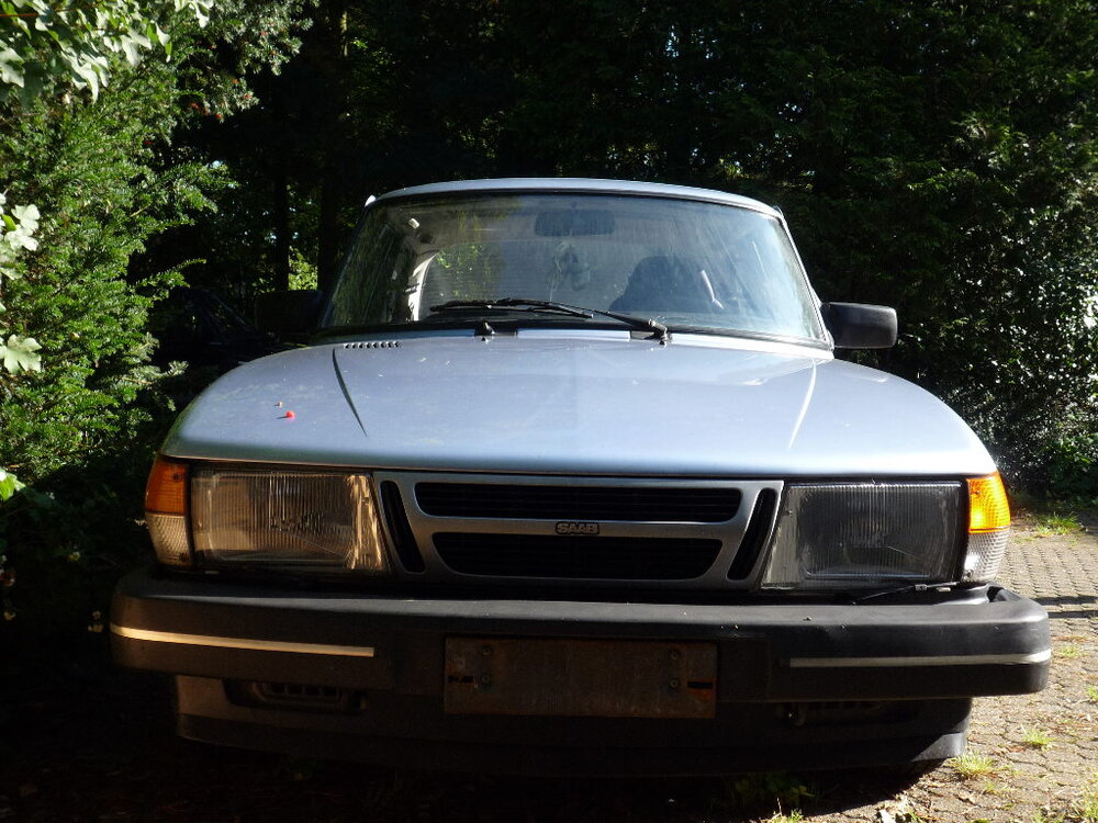 Sedan06.thumb.JPG.b5b93fdb4169e5c0af7d5e224050bf4c.JPG