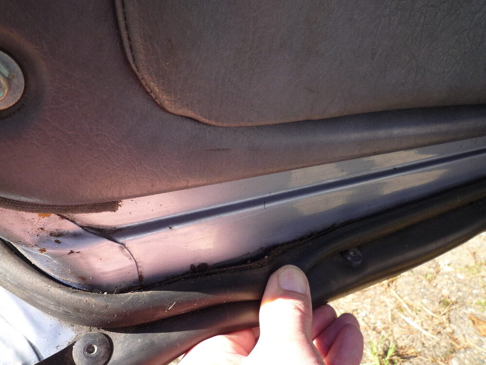 Sedan08.thumb.JPG.53f98198173698e3583020904cf4c2a1.JPG