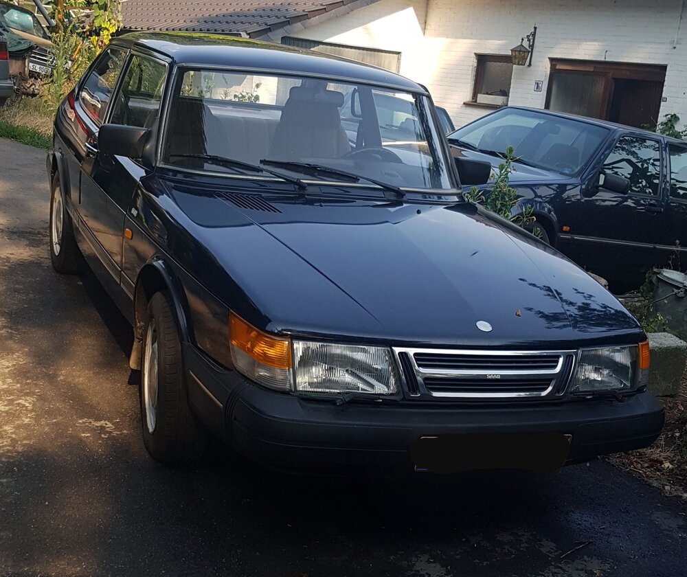 Sedan1.thumb.jpg.0801afb19da354baa5c08b9fe1b2fa08.jpg