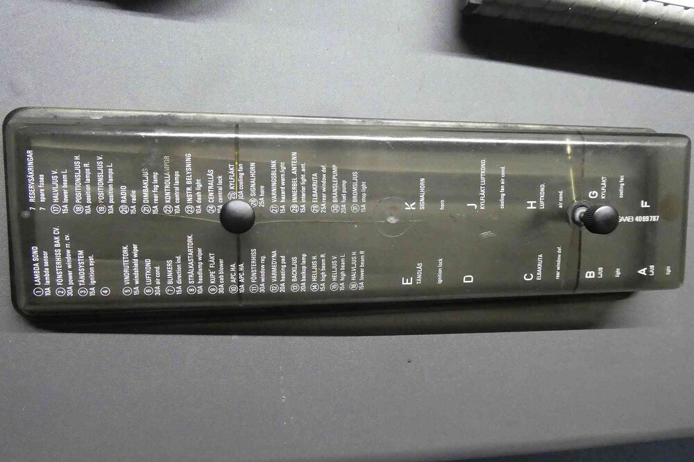 Sicherungskasten.thumb.JPG.464603faea3268326b92399e2784afb9.JPG