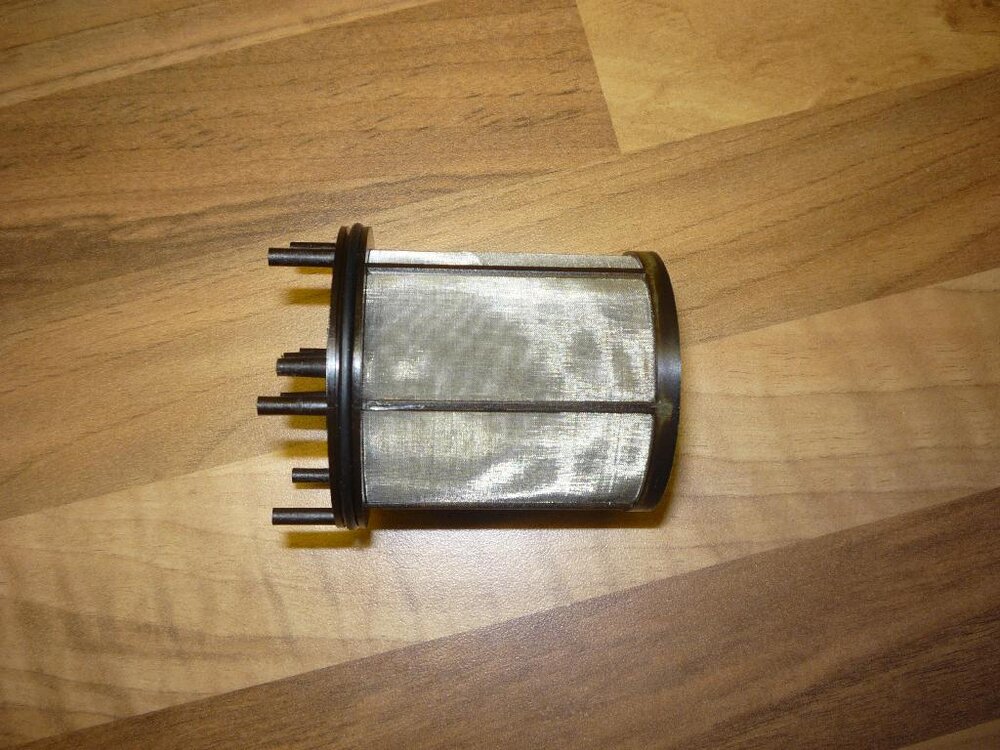 Sieb2.thumb.jpg.34c350c3802f1f337c8505f19b488696.jpg