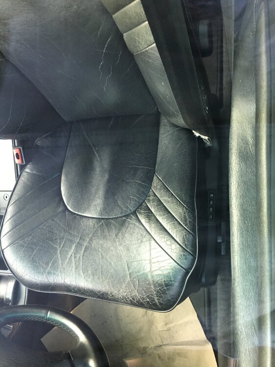 SitzSaab9000aeroHH.thumb.JPG.1efdad6c07b6019a775df9df565b2544.JPG