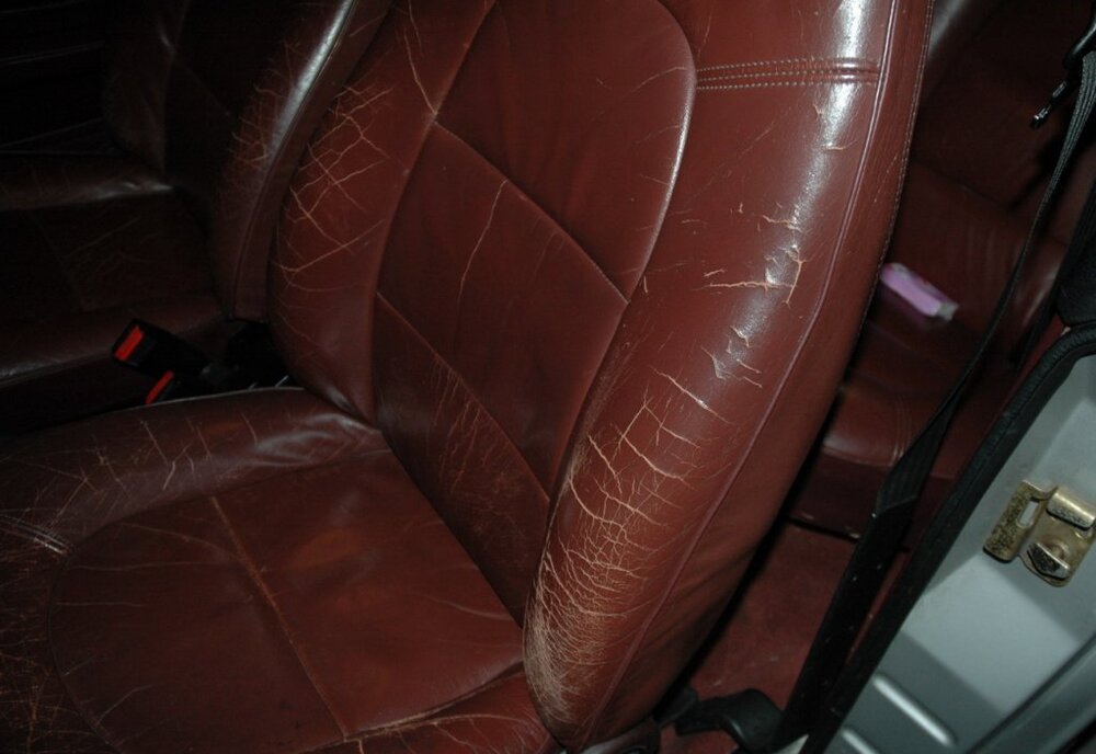 Sitze900er1.thumb.jpg.8fb9df391a7746685cd8b5de1627dea4.jpg