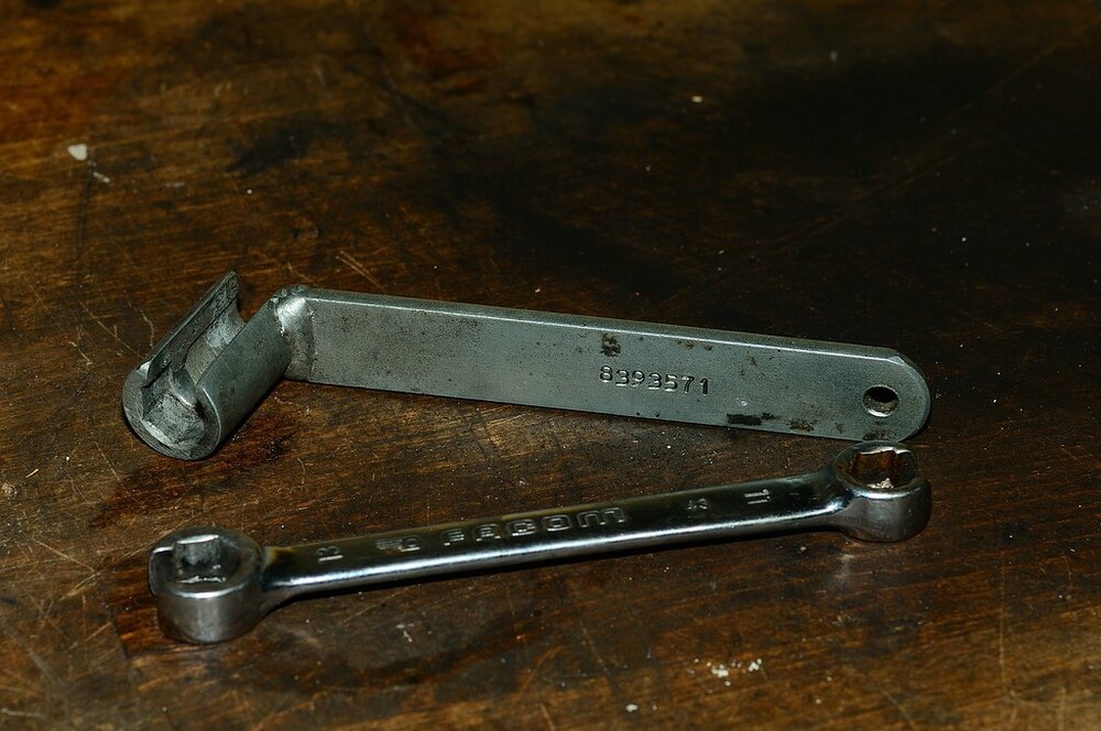 Spezialschluessel_0001.thumb.jpg.ab5dd0669a51095dafc89a058d7c8502.jpg