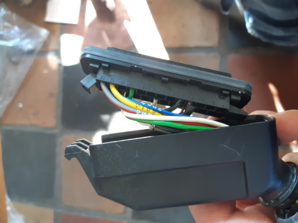 Stecker2.thumb.png.d10b75f639505647bf5fe931bc32b6e1.png