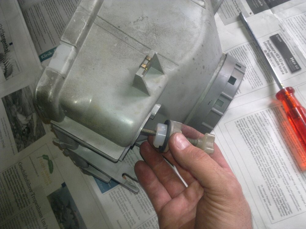 Stellschraube.motor.thumb.jpg.ae193dc805f35991a0b231331fee86b0.jpg