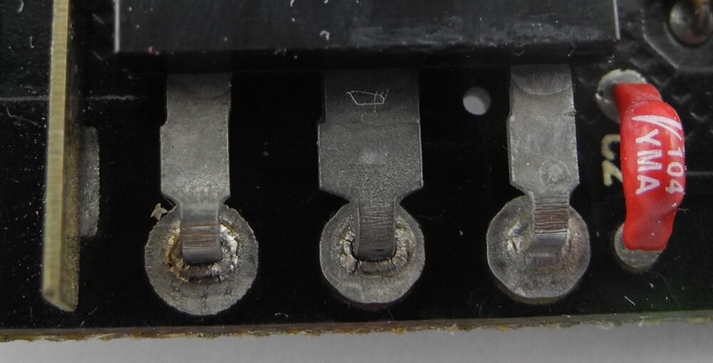 T_Pins_Bestckungsseite.thumb.jpg.bbd79fb6cb06a74aea2c716097587c68.jpg