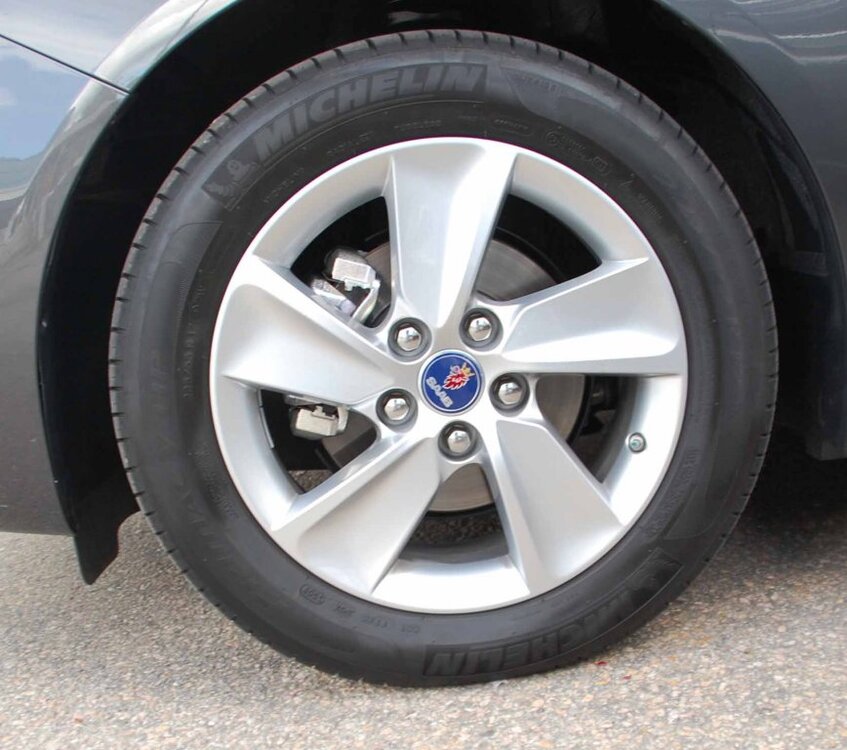 TiD-Michelin.thumb.jpg.21f73ebfc611019b20f6e472815df636.jpg
