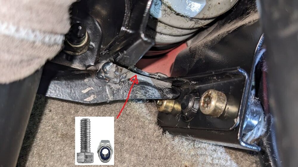 Traeger_Pedalrahmen_Rueckholfeder.jpg