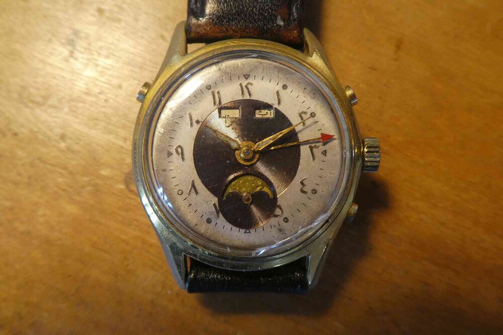 Uhr.thumb.jpg.9877ba331a4ee157b67ae62bfba81356.jpg