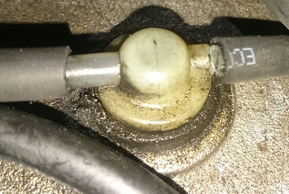 Unterdruck-Nippel.thumb.jpg.661aa87bcba7ff6bcdc4cccec4f00167.jpg