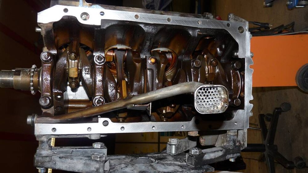 UnterseiteMotor.thumb.jpg.4db9b52de2355605a46ccf0d1b76355b.jpg