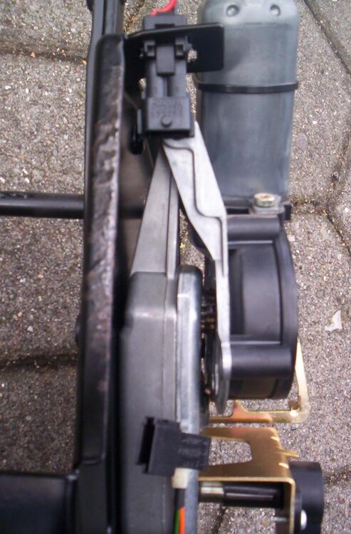 Verdeckdeckelantrieb002.thumb.jpg.ac0f677a06c062eea2ab28dc27d3fb47.jpg