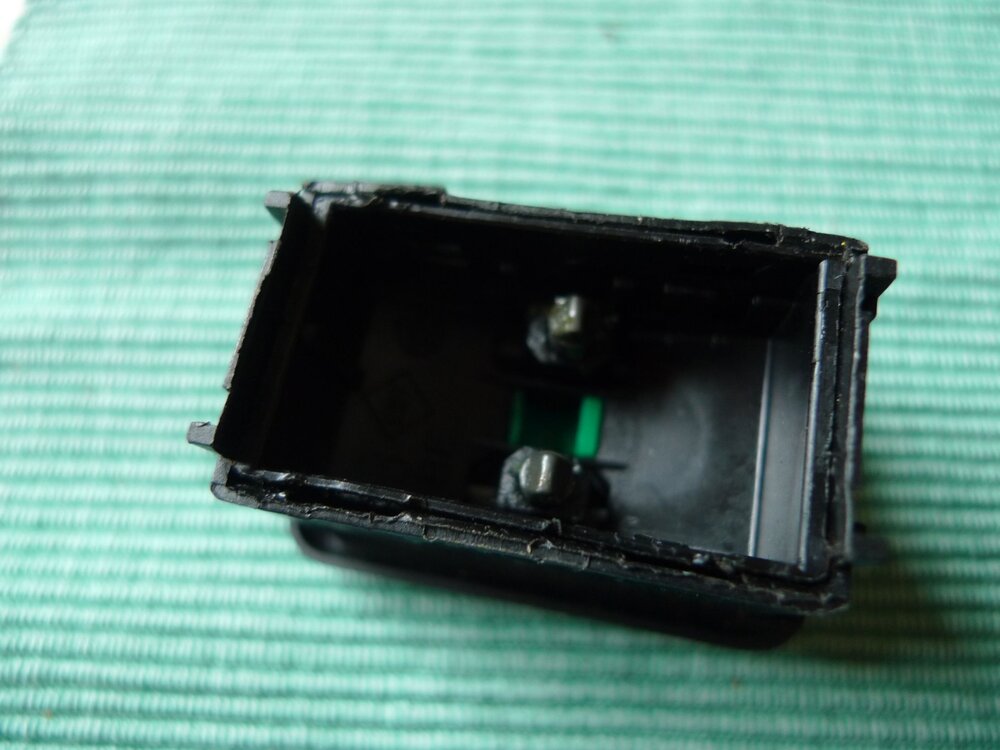Verdeckschalter6.thumb.jpg.d42fa37cf0c58ba45e7d5d9505057f47.jpg