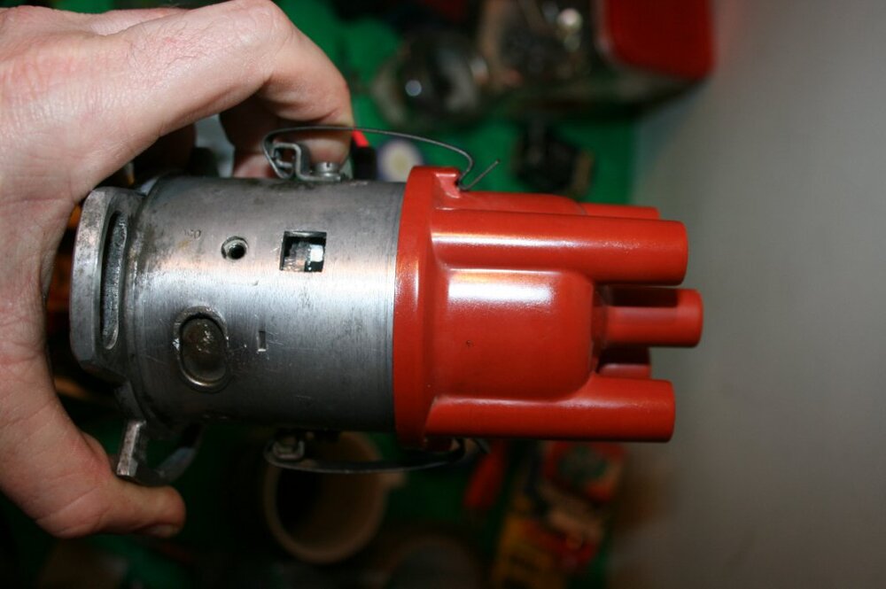 Verteilerkappe.thumb.jpg.4ca8b5aeb3d46ddef5b2fce93fdee541.jpg