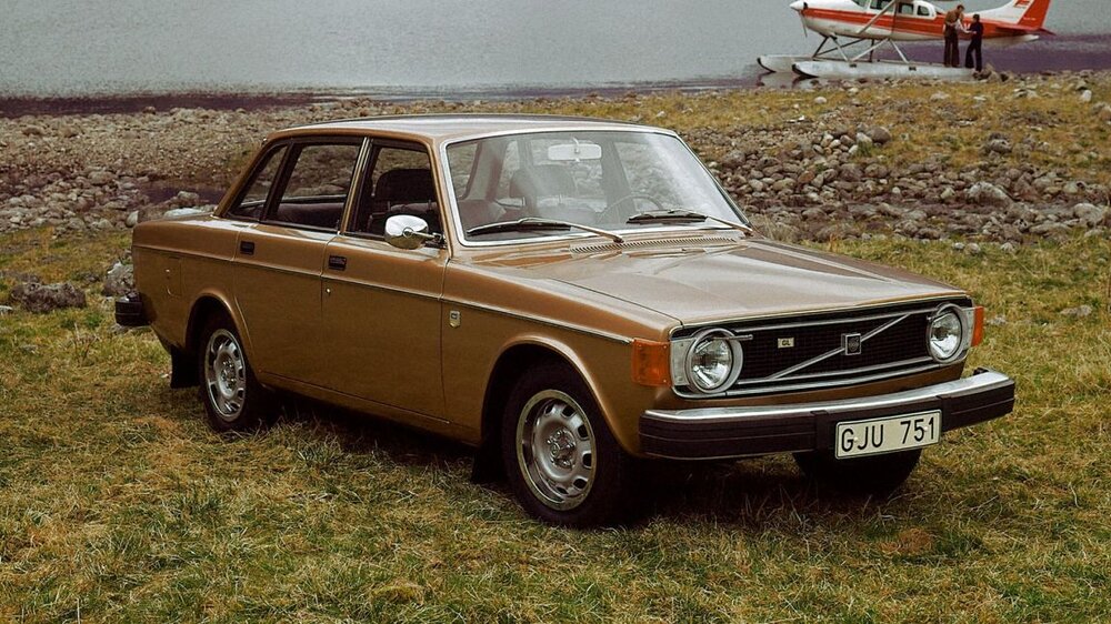 Volvo144-1.thumb.jpg.5b4f6bb8337f514ba1ae41fdde15e044.jpg