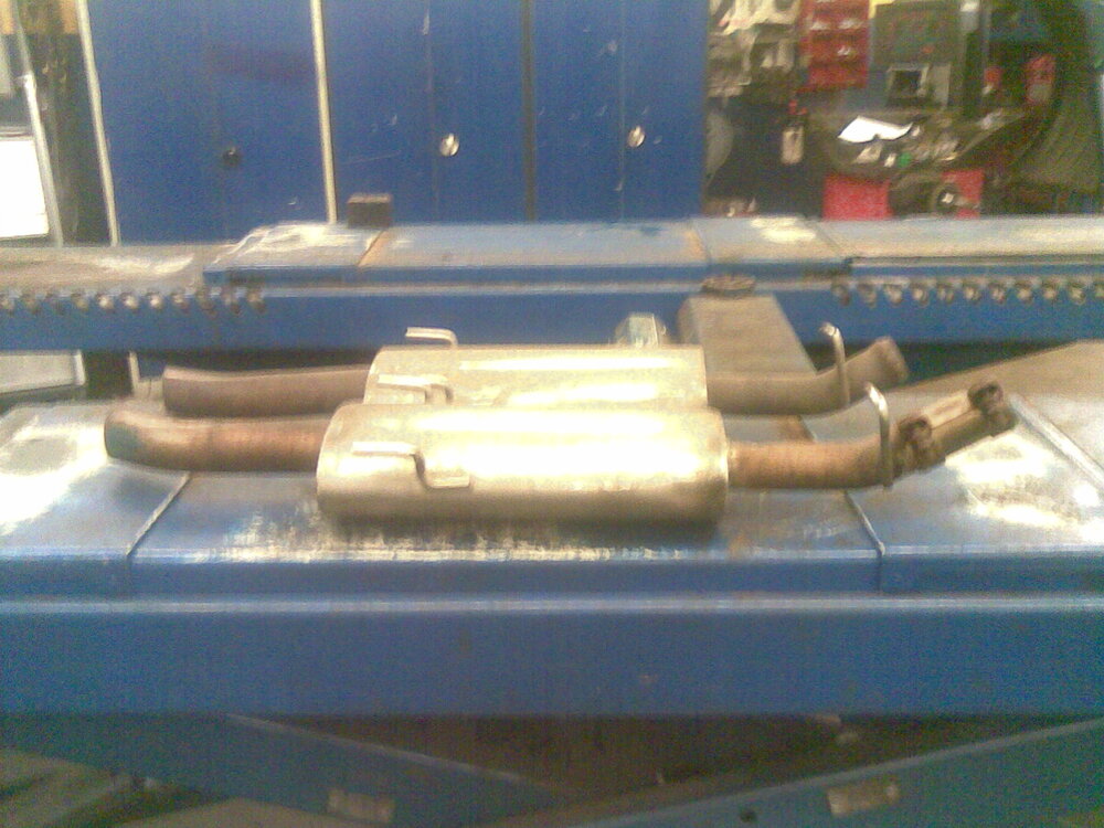 WM01Exhaust1.thumb.jpg.d39164849820bbfb2512856748fc749e.jpg