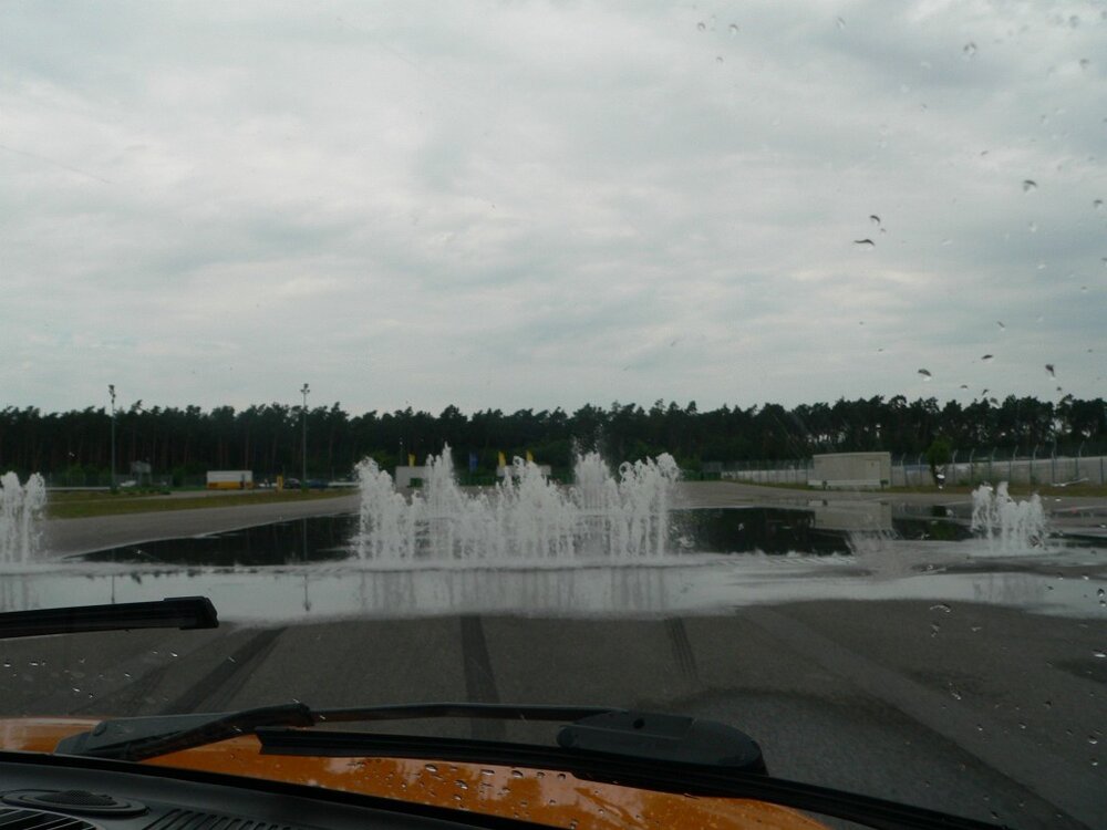 Wasserwand4.thumb.jpg.672e238d1de42394a4db1c2a48a06b5c.jpg