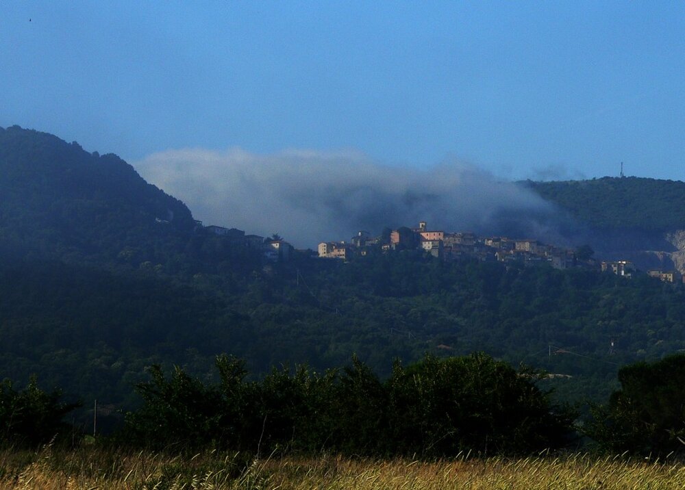 WolkeAmBerg2.thumb.jpg.55e273d9a1664c00f9f5d74221efd8bc.jpg