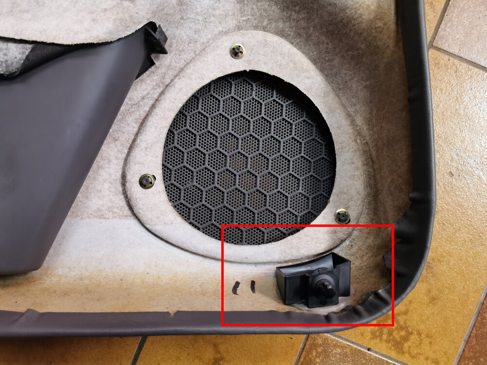 adapter_03.thumb.jpg.89a974ee4d5ee7adb4e808defc3bc7ca.jpg