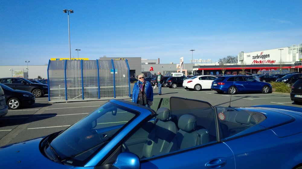 allesblau.thumb.jpg.9ccb03673e48ad44bd340cbaf0e785a7.jpg