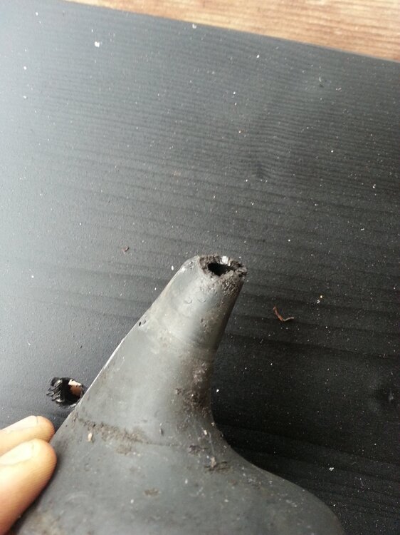 antenne.thumb.jpg.58dc94eb3173db5db5c9a017181c2054.jpg