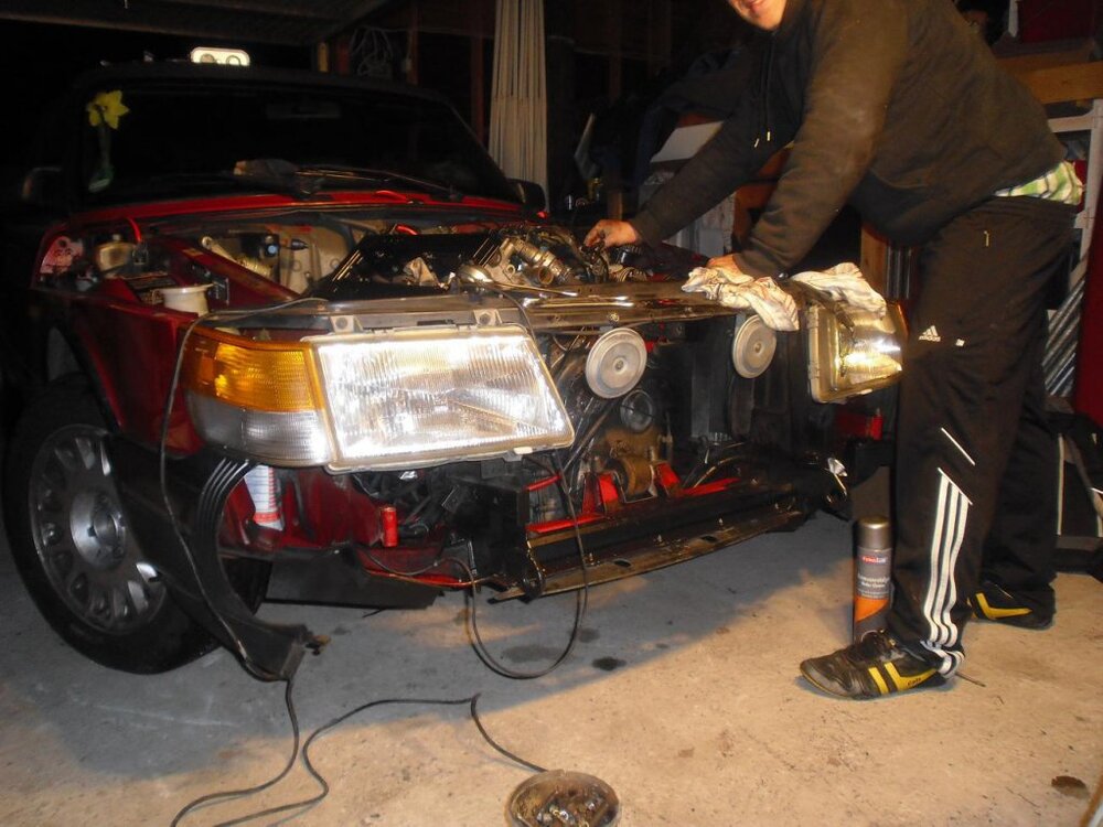 autovorne.thumb.jpg.bc8c31288b31dead08c8ab7d5b853afd.jpg