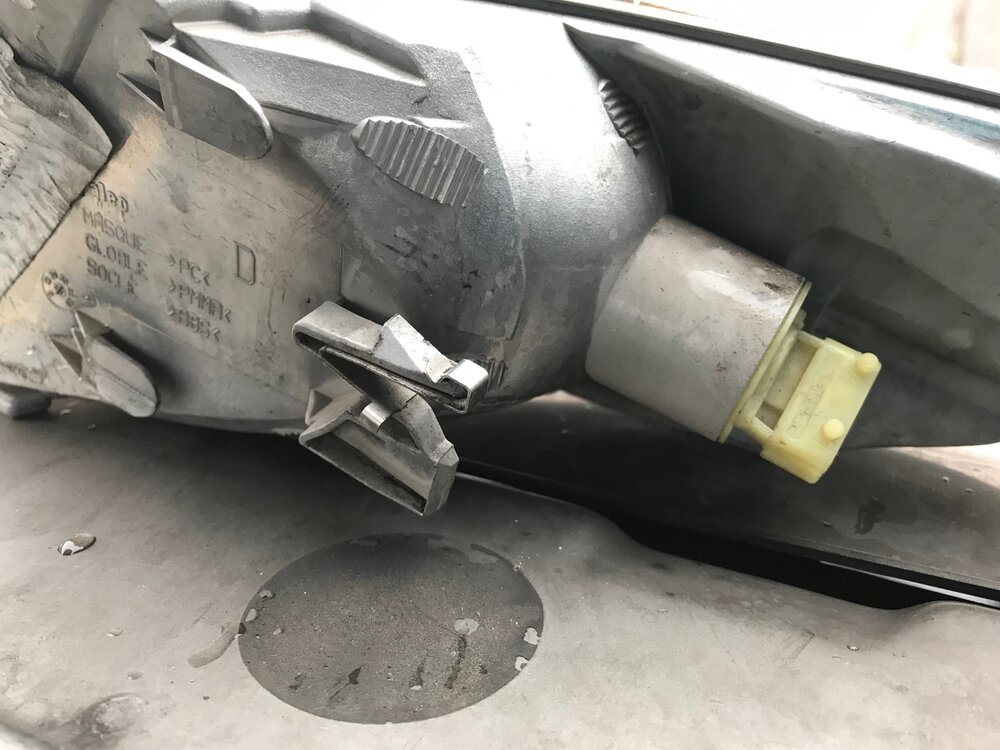 blinker_03.thumb.jpg.5748ed39ea2efadf70701ed2dcb75d50.jpg