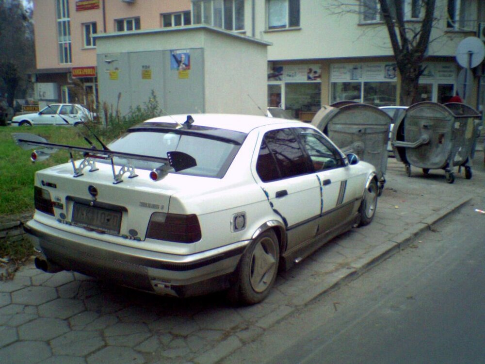 bmw03.thumb.jpg.4e0a64ddcad609033b7eed3a1ec9eeb0.jpg