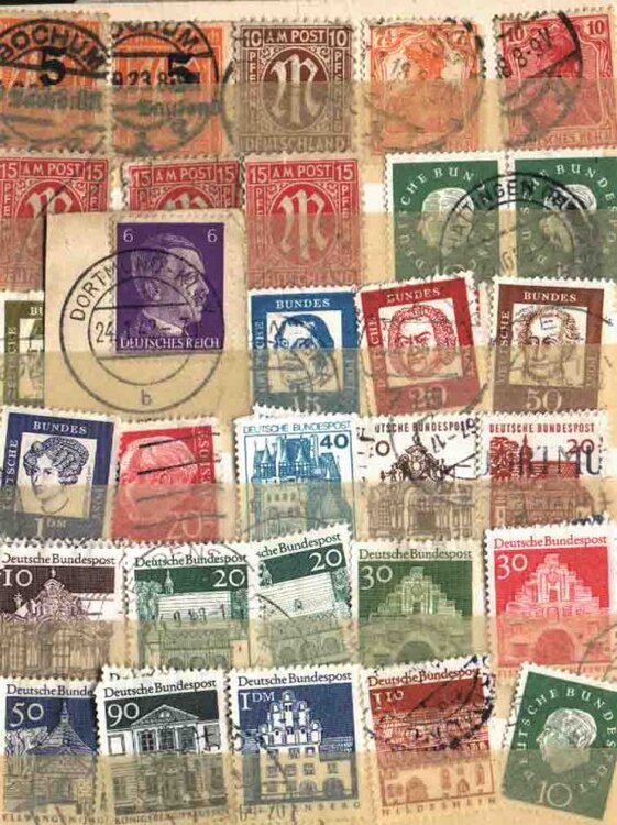briefmarken42.thumb.jpg.6e16e112e7758775f96fe92d98014389.jpg