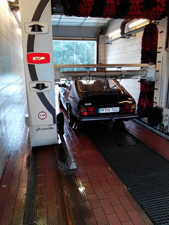 car_wash.thumb.jpg.e8da7c9cfb9952760cbfd923e8a1e040.jpg