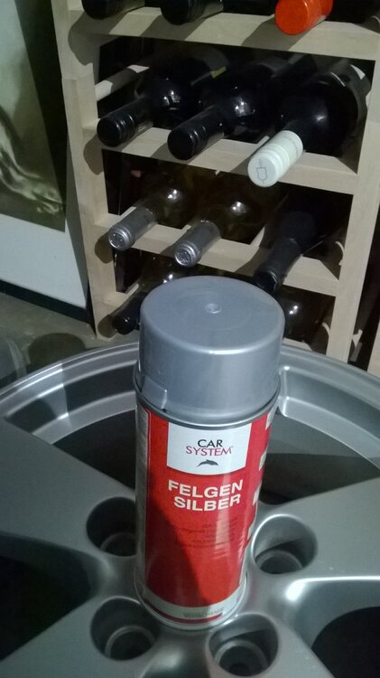 felgenfarbe.thumb.jpg.ed67404bee069814ff8107f9e44cf205.jpg