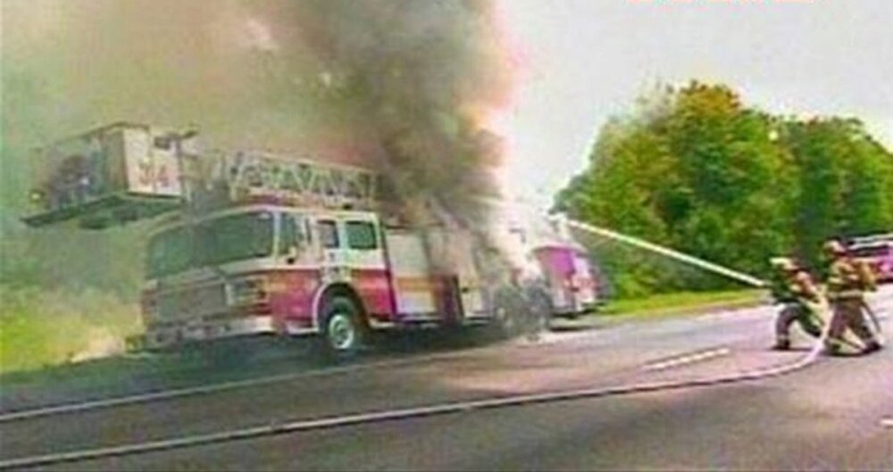 feuerwehr.thumb.jpg.fd028530845766b219bfafe5d9baea1c.jpg